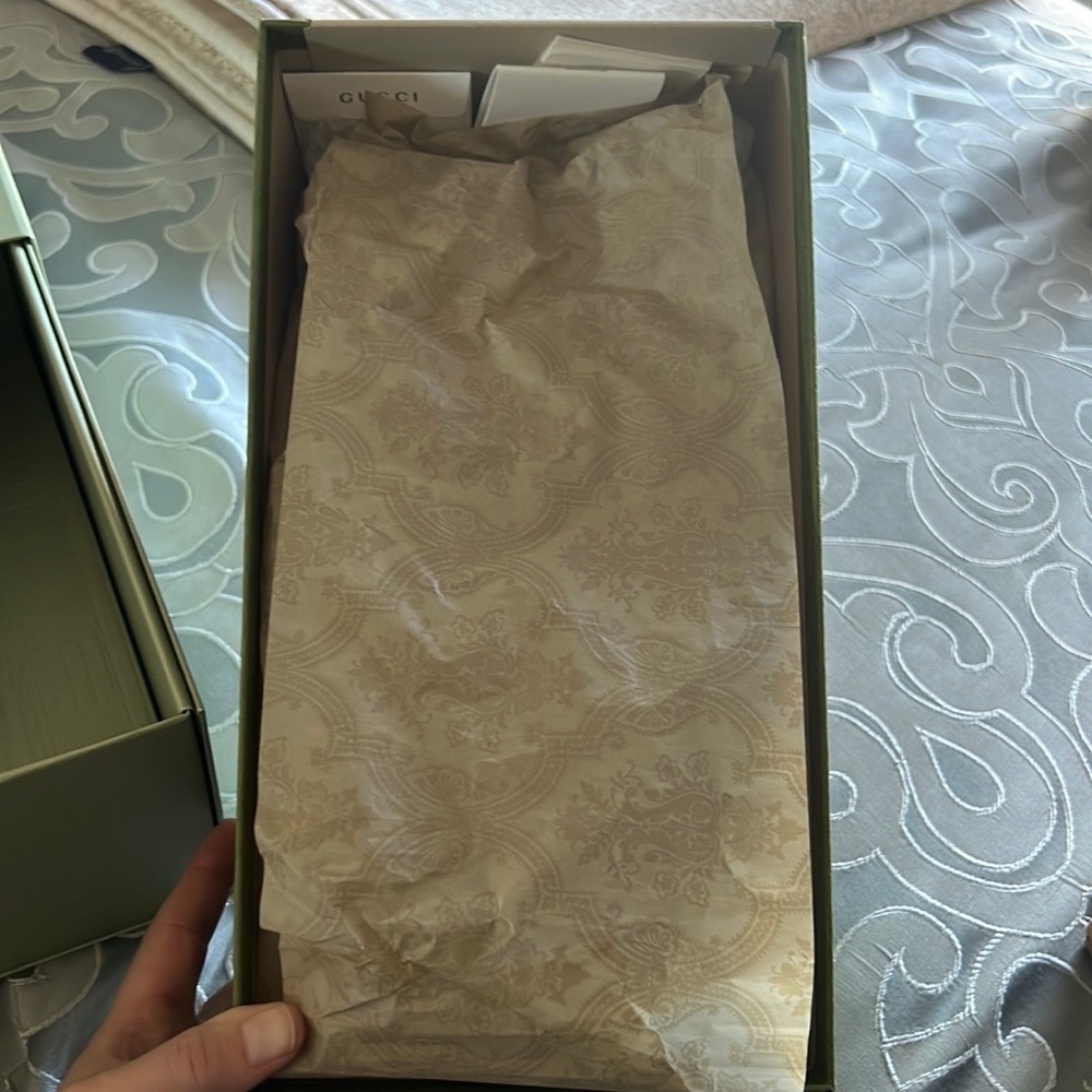 Gucci Shoe Box - Picture 6 of 7